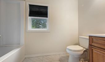 10 N MAIN St, Magnolia, DE 19962