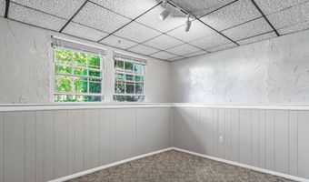 10265 Beaver Trl, Aurora, OH 44202