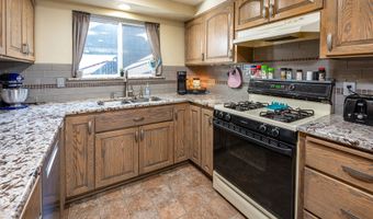 242 38TH St, Springfield, OR 97478
