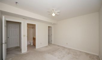 719 Clayton Corners Dr, Ballwin, MO 63011