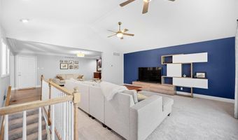 106 Hollyleaf Dr, Ballwin, MO 63021