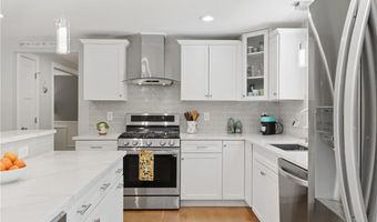 1864 Flat River Rd, Coventry, RI 02816