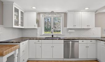 69 County Rd, Bourne, MA 02532