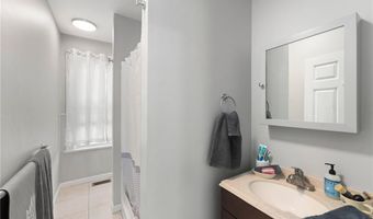 129 Cleveland St, Central Falls, RI 02863