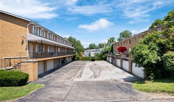 1665 Dominion Dr, Akron, OH 44313