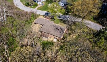 905 Northdale Dr, Alton, IL 62002