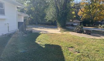 610 Gentry Ave, Ava, MO 65608