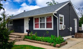 12 Silverpine Dr, Amityville, NY 11701