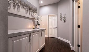 10413 Burensburg Ave, Las Vegas, NV 89135