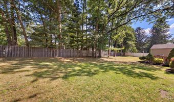 3 Renier Ct, Middletown, NJ 07748