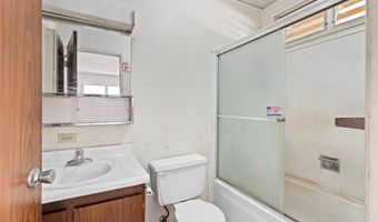 98-1658 Hoomaike St, Pearl City, HI 96782