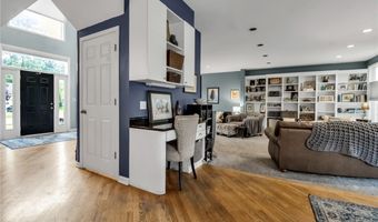 152 Pino Verde Ln, Amherst, NY 14221