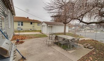 3505 Coronado Dr, Alton, IL 62002