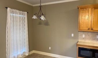 828 Meadow Bend Dr #C, Baton Rouge, LA 70820