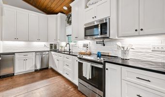 908 Oak Grove Rd, Amity, AR 71921