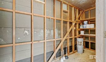 18 Rollins Pl, Atmore, AL 36502