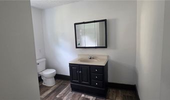 804 Work Dr, Akron, OH 44320