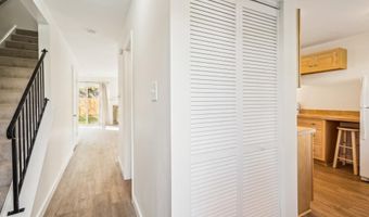 1200 GEMINI Dr, Annapolis, MD 21403