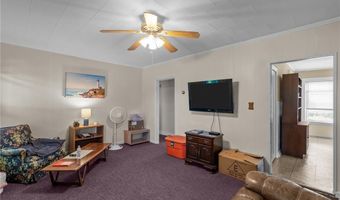 43 Pearl St, Lincoln, RI 02838