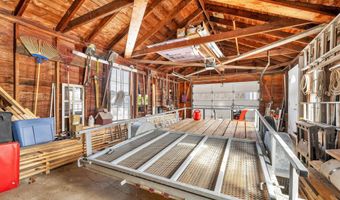 29 Main St, Alton, NH 03809