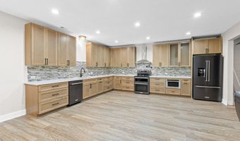 114 Tradition Dr, Polk City, IA 50226