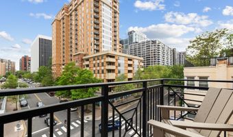 1411 KEY Blvd 411, Arlington, VA 22209