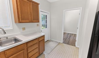 102 DELAWARE Ave, Delmar, DE 19940