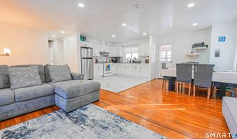 36 Benson Dr, Danbury, CT 06810