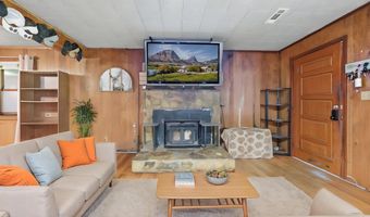 613 Robbinsville Rd, Andrews, NC 28901