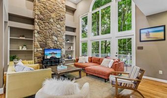 1044 GLENDEVON Dr, Ambler, PA 19002
