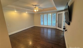 4909 Torrey Pines Ct, Charlotte, NC 28226