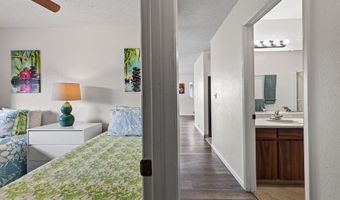 74-5042 KEALAPUA St, Kailua Kona, HI 96740
