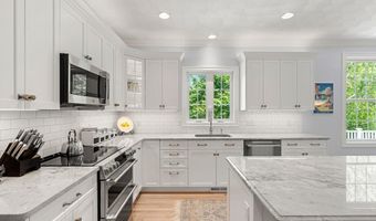 10 Yankee Way, Beverly, MA 01915