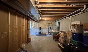 14115 Amanda Ln, Basehor, KS 66007