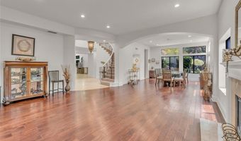 6066 Lake Lindero Dr, Agoura Hills, CA 91301