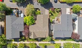 20421 Aberdeen Dr, Bend, OR 97702
