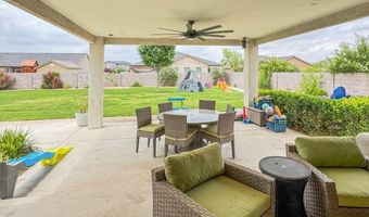 406 Plantation Ct, Carlsbad, NM 88220
