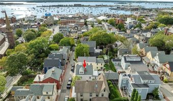 28 John St, Newport, RI 02840