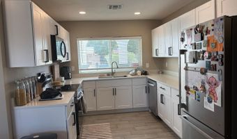 2902 W STRAFORD Dr, Chandler, AZ 85224