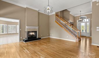 71 Portobello Rd, Arden, NC 28704