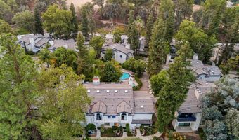 5720 Skyview Way E, Agoura Hills, CA 91301