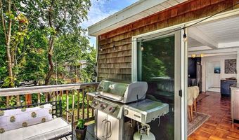 33 W Main Rd, Little Compton, RI 02837