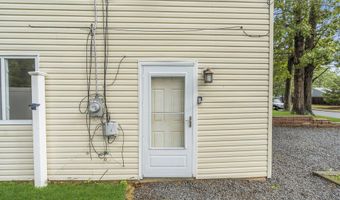 32 Pine Tree Dr, Bayville, NJ 08721