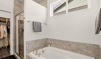 147 Ironwood Dr, Blanchard, ID 83804