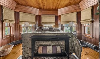 50 Portsmouth Rd, Amesbury, MA 01913