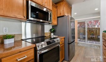 8907 W Candleston Ln, Boise, ID 83709