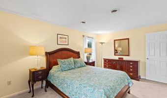 70 N FAIRFIELD Dr, Dover, DE 19901