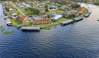 1640 JUNO Trl 204C, Astor, FL 32102