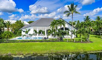 100 Glenbrook Ct, Atlantis, FL 33462