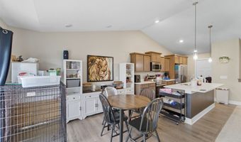 2817 21st St SW, Altoona, IA 50009